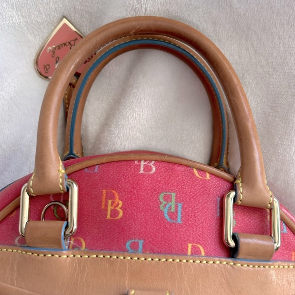 Dooney & Bourke Y2K vintage pink rainbow monogram small round canteen bag ππ©· - Picture 7 of 13